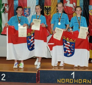 djm2010_u14_pk_w Gold und Silber für Wetzlarer Nachwuchs im Doppel der weiblichen U14: Nina Petschel, Elisa Nöh auf Platz zwei und Johanna Theiß, Christina Vogel als Titelträgerinnen (v.l.)