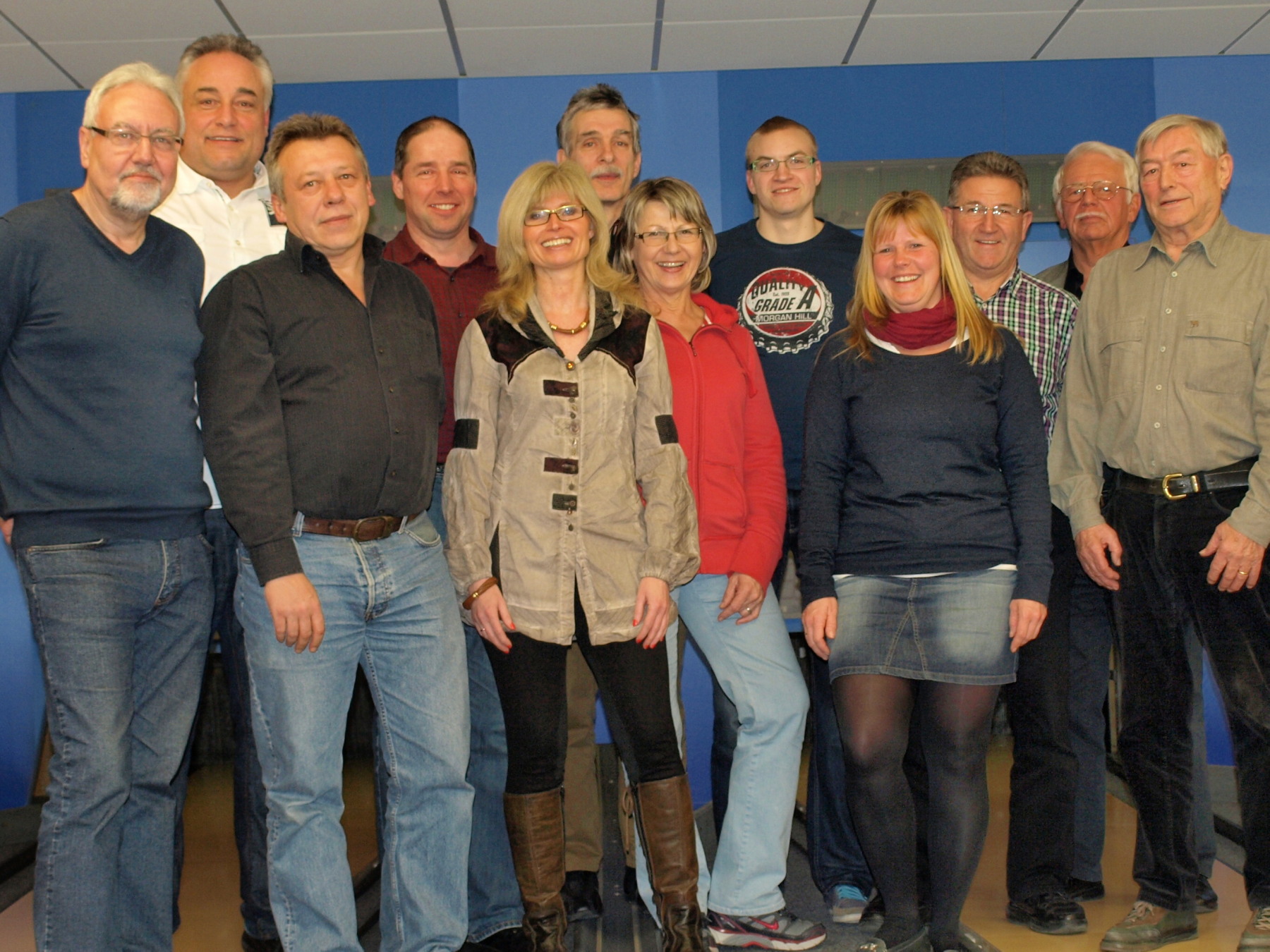 jhv_2012_vorstand Der Vorstand: Peter Vetter, Jochen Janson, Thomas Schindler, Thomas Wohlert, Bettina Janson, Reiner Nokielski, Lilo Listmann, Michel Andrick, Gabi Schäfer, Helmut Listmann, Eberhard Spamer, Horst Wohlert